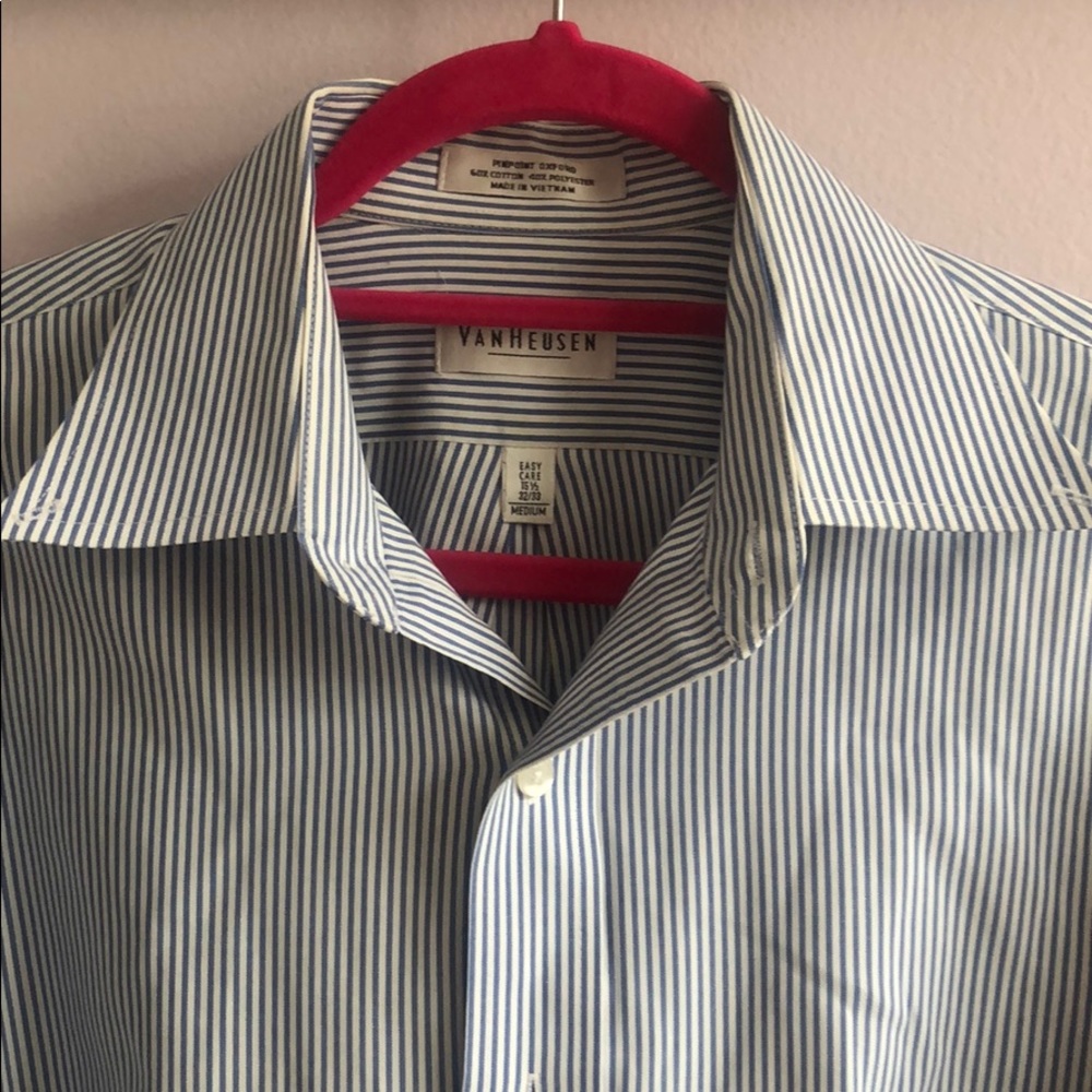 Van Heusen Button Down shirt men’s 15.5 32/33